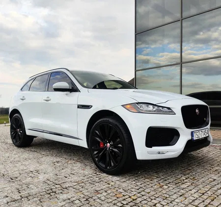 jaguar f-pace staszów Jaguar F-Pace cena 139000 przebieg: 114000, rok produkcji 2017 z Staszów